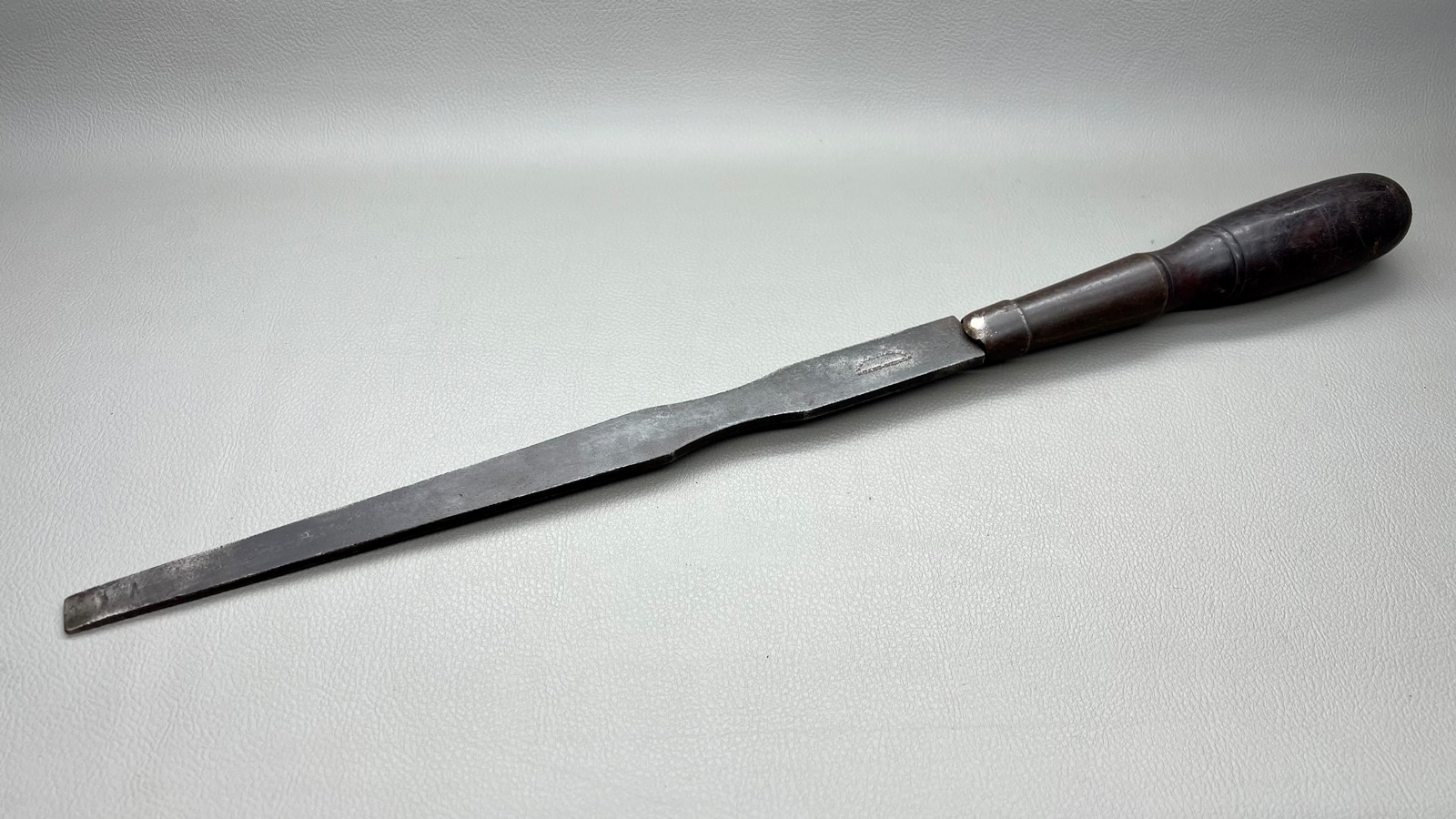 W & W Thayle Vintage Turnscrew 22" Long Very Rare Looks Like Early Rosewood Handle, Hairline Check In Handle But Solid