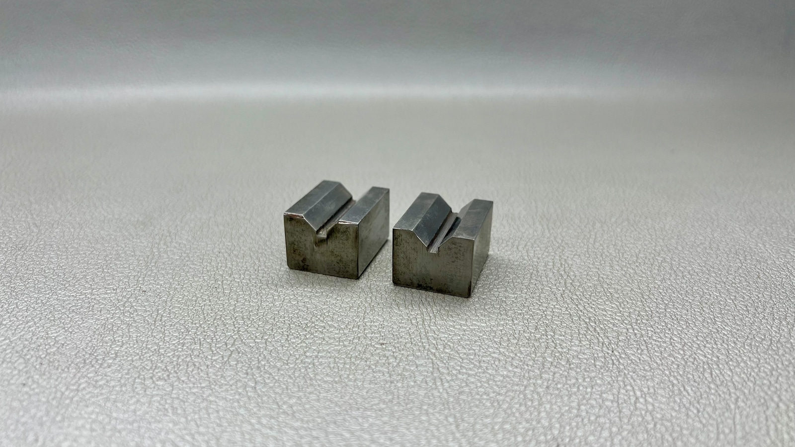Two Unmarked V Blocks Measuring 1" X 3/4" - Image 2