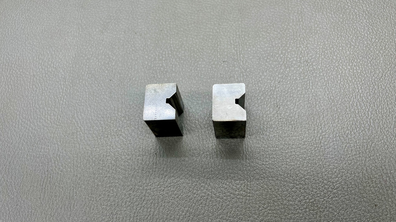 Two Unmarked V Blocks Measuring 1" X 3/4" - Image 4